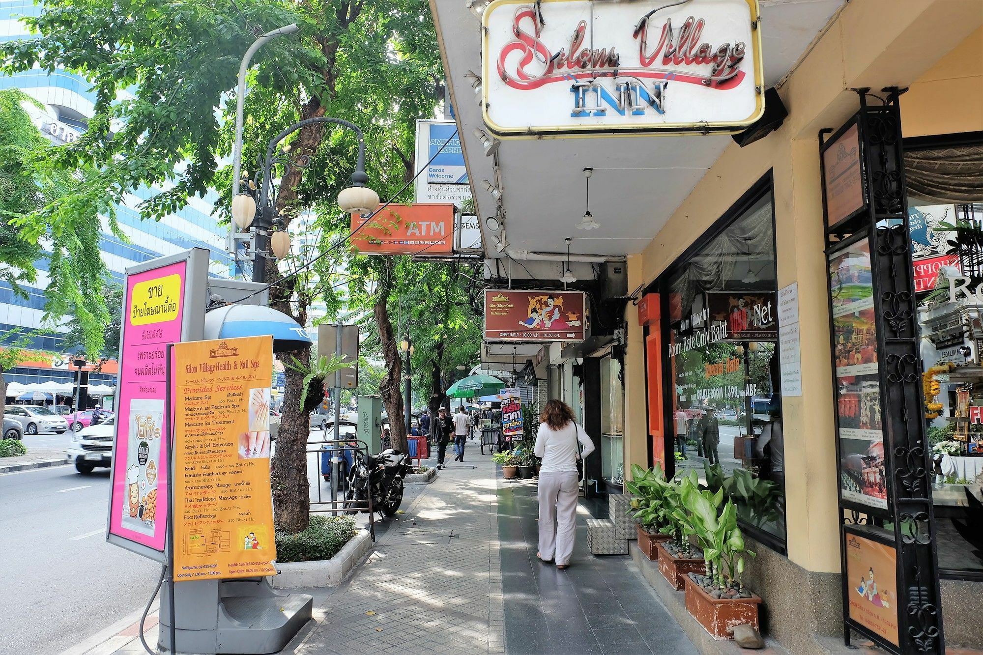 Silom Village Inn Bangkok Luaran gambar